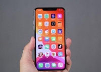 数码博主爆料：iPhone 16 Pro屏幕亮度将有所提升