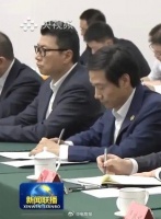 雷军又上新闻联播了，旁边坐的是顺丰王卫