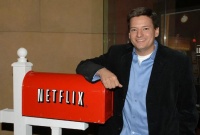 「网飞」联合首席执行官泰德·萨兰多斯在接受《纽约时报》采访时表示…