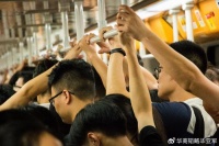 年轻人连拼多多都买不起了