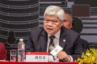 台积电新任董事长魏哲家：工厂全部搬出台湾是不可能的