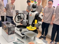 惊艳亮相HDC24，添可食万成为AI家电新标杆