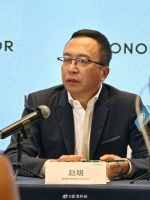 赵明称苹果华为都跟进了荣耀的AI路线赵明称荣耀AI领先苹果华为三年