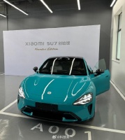 又想我的小米SU7了，当初的它多么完美，一尘不染，身上一点小伤都没有