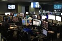 中概股以前借钱做新业务，现在买自家股票