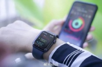 多少年轻人，在给苹果手表做「牛马」？