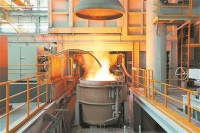 我国第一组纯净钢辙叉正式产出