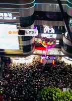 连锁加盟，正在县城吊打夫妻老婆店