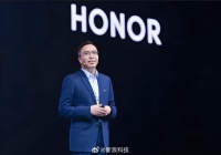 赵明回应华为和荣耀折叠屏谁抄谁：荣耀赵明称任何加戏行为都是鬼扯