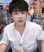 辛巴已给辛选小助理打款1亿元，三只羊究竟会如何应对？