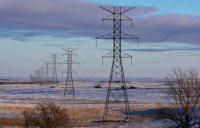 美媒刊文：美国老化电网已无法负荷AI计算，须学习中国建立国家高压输电走廊