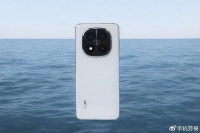 雷军又来性价比“机皇”，6200mAh+IP69防水，仅1899元