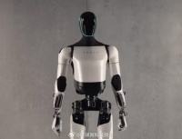 英伟达力挺特斯拉人形机器人：能做到远程操控也很厉害