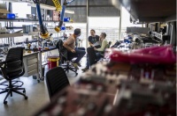 亚马逊芯片帝国背后的功臣