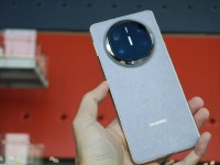 喜出望外！鸿蒙NEXT的应用商店上架了“出境易”应用…