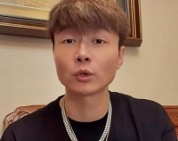 帝师账号突然被封，和AKA骂战戛然而止，打假网红曝光更多细节