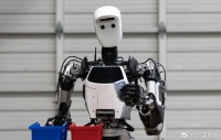 人形机器人领域新突破！人形机器人家庭时代或提前降临