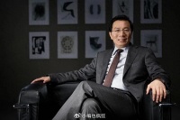 中国最狂老板：20岁借600元创业，58岁欠债325亿，输给时代？