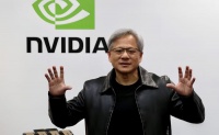 英伟达CEO黄仁勋在采访中指出，美国对华为的技术限制未达目的…