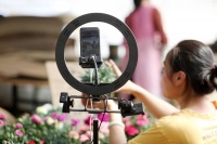 半年打赏主播近200万，“非理性”能否构成退款理由 | 快评