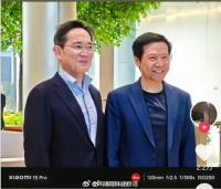 雷军李在镕合影