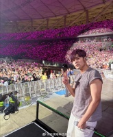 iPhone拍演唱会真的能打吗？