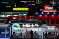 提供AI解决方案，展示人形机器人新功能，汉诺威工业展聚焦工业转型