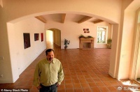 全球最大婚恋网站创始人惨遭女友劈腿：她通过我的平台找到了新欢