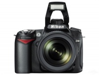 当尼康D90遇见智能手机：一场跨越15年的“摄影PK”，老法师输给了“作弊小鲜肉”？