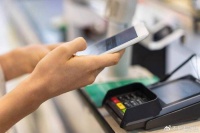 把存款取出放家里，是机智还是愚蠢？答案可能出乎意料！