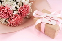 母亲节外卖平台鲜花爆单 不少客户表示未按时送达