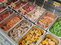 给猫狗吃“麻辣烫”？60岁前阿里老将再创业，刚拿下1.8亿融资