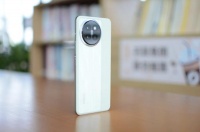 小米新品开始爆发：小米Civi5 Pro、小米15S Pro、平板都在路上了