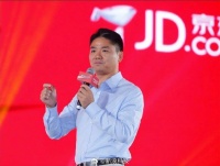 刘强东谈首次退休称当时太理想主义，曾想职业经理人传承