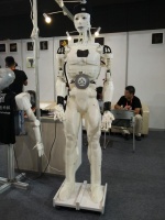 人形机器人1.24亿订单落地，资本加码头部企业