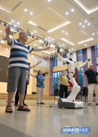 保姆机器人加速落地，何时能成家中“好帮手”？