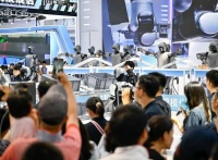 人形机器人撕掉“花瓶”标签还要多久？