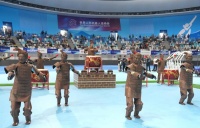 1.7米全尺寸机器人舞出秦俑军团气势，北舞联合科技企业惊艳世界赛场