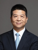 郭平：与国内外的科技巨头相比 华为的优势和劣势都很明显