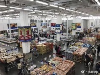 大型超市纷纷倒下，老百姓真的已经不需要了？4大原因太现实