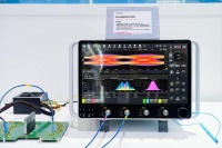 国产高端仪器“卡脖子”得解，万里眼发布新一代超高速实时示波器