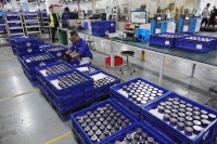 “7年前还旗鼓相当，去年中国就超美国6倍不止”