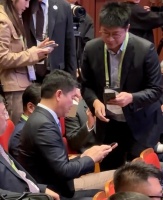 刘强东微信账号引关注