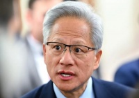 黄仁勋：建设AI数据中心，中国比美国更有优势