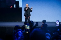 观察｜时隔七年重回舞台，罗永浩称“还完债没有后顾之忧，人生已经很圆满”