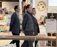 三星李在镕逛京东MALL买走100个labubu  还看了海信163寸大电视
