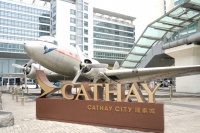 AI进，人退？“最会赚钱航司”为何也裁员？