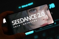 国产大模型迎来“诸神之战”！智谱、MiniMax、字节跳动春节前夕齐“炸街”