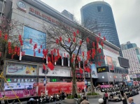 华强北探店翻车：商品雷同、报价虚高，数码天堂往日不再