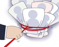 锐评｜盗号养号再卖号，“养号工厂”的恶远不止赚黑钱